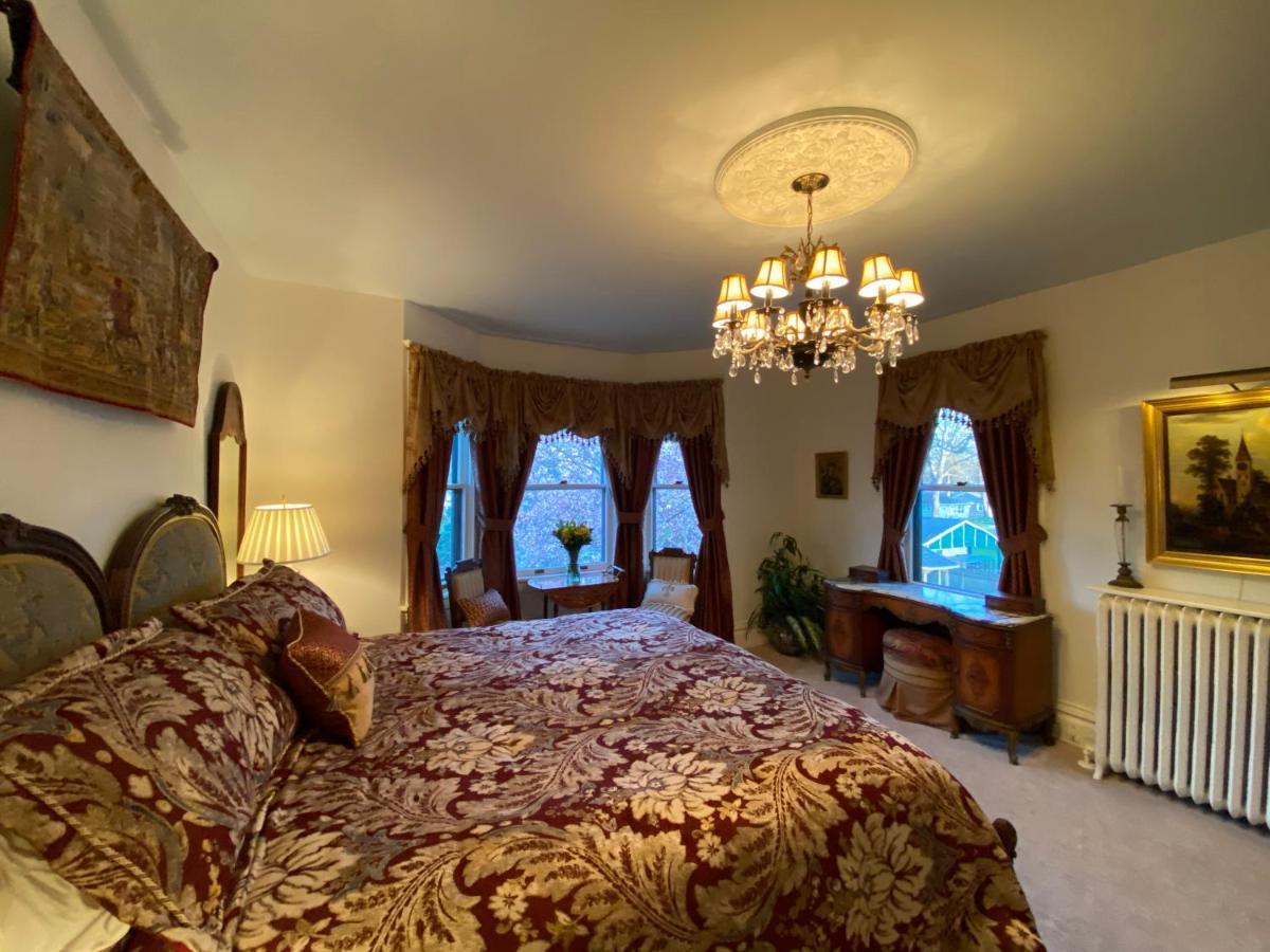 Breese Inn المظهر الخارجي الصورة